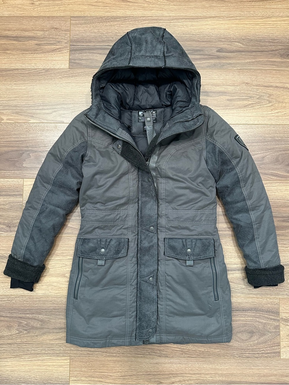 Kuhl Arktik Down Parka in Carbon Gray Size Small